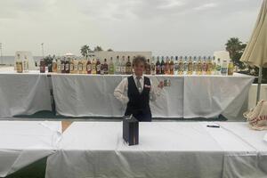 “Specialmente barman” in tour: il progetto di inclusione partito dalla Versilia conquista Riccione
