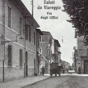 Viareggio-1910-Via+degli+Uffizi-oggi via Cesare Battisti