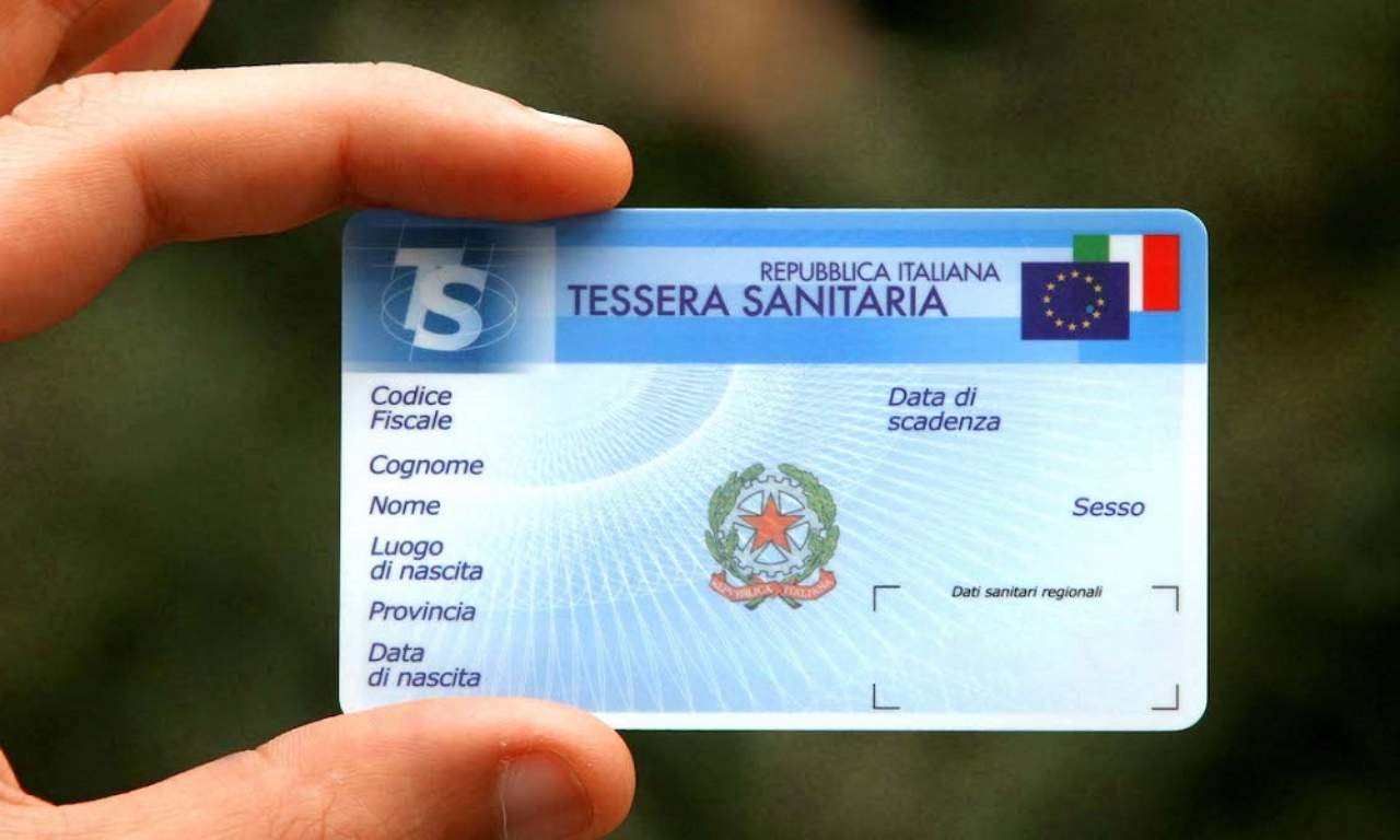 Tessera Sanitaria, diventa a pagamento da questa data: scatta il canone annuale