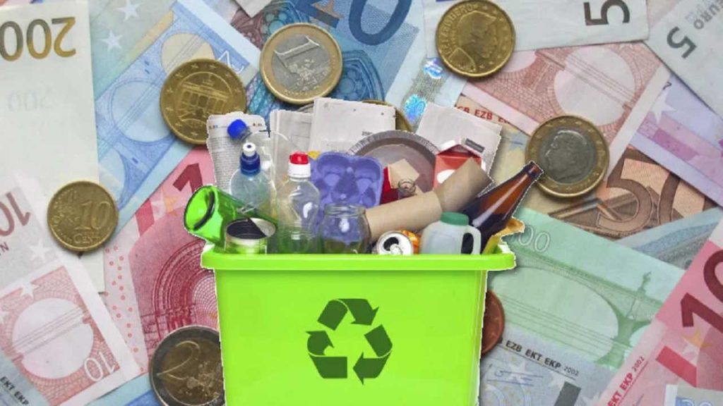 Addio alla tassa sui rifiuti