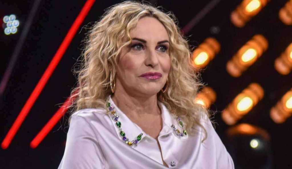 Incidente in diretta per Antonella Clerici