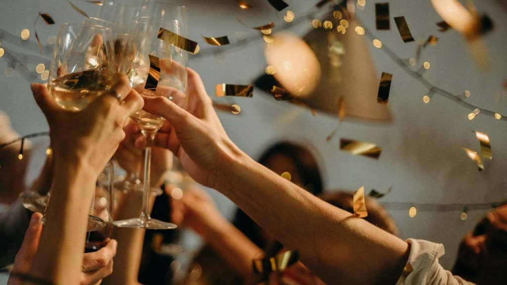 Festa nazionale, nuova data in rosso sul calendario - lagazzettadiviareggio.it - 20250526