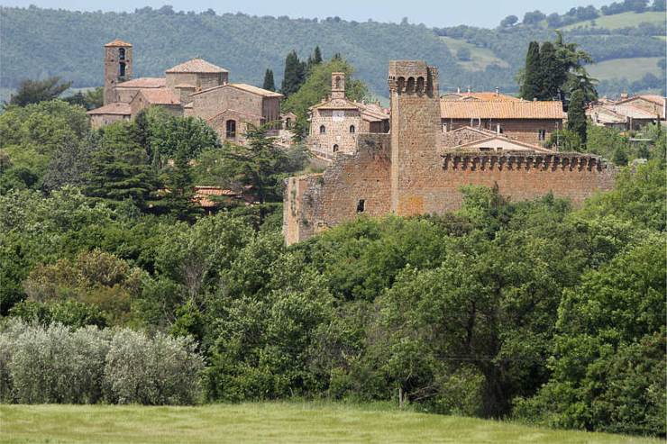 Sovana è un borgo magico