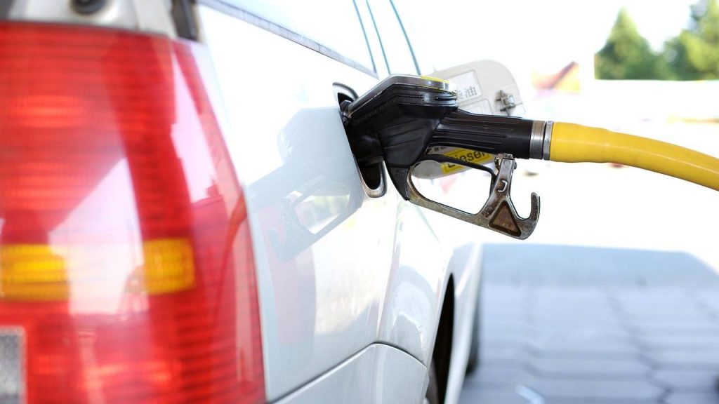 I segreti per risparmiare sulle spese di benzina - lagazzettadiviareggio.it - 20250630