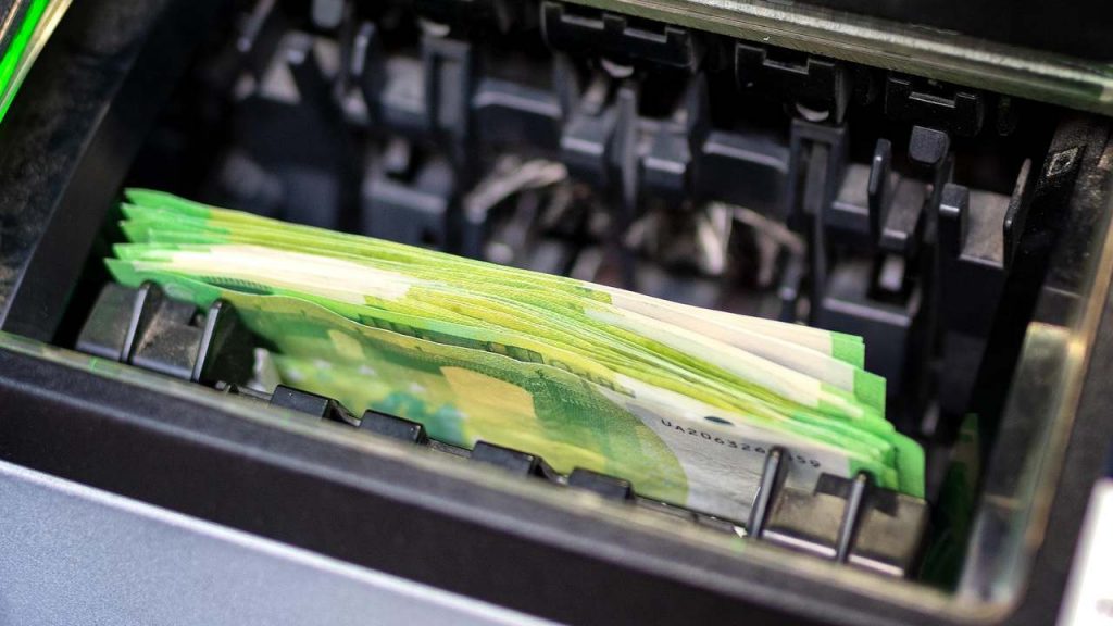 Prelievo bancomat, ora rischi l'arresto - lagazzettadiviareggio.it - 20250605
