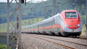 Attimi di paura sulla linea Viareggio - Firenze