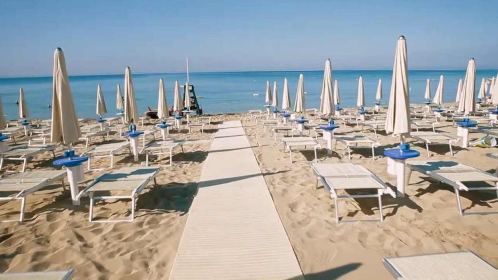 Divieto di balneazione in Sardegna - lagazzettadiviareggio.it - 20250716