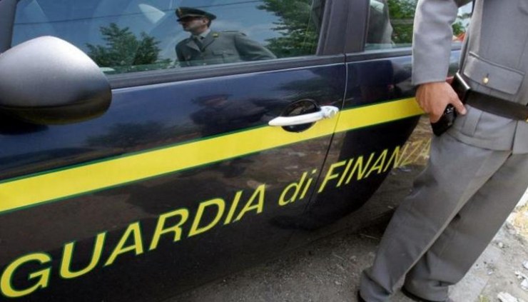 Sequestrate le false griffe