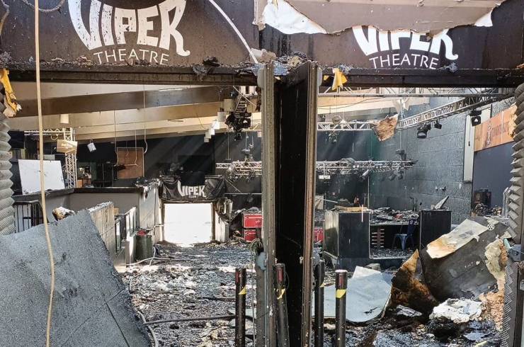 Grave incendio al Viper Theatre