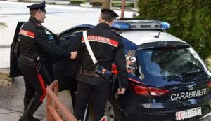 I carabinieri hanno arrestato alcuni spacciatori